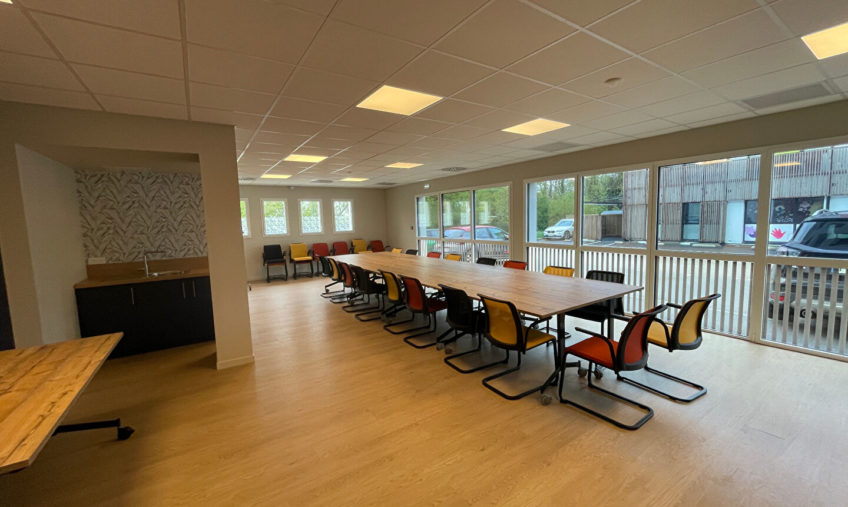 BUREAU COWORKING PLOUGASTEL DAOULAS A LOUER - 1281